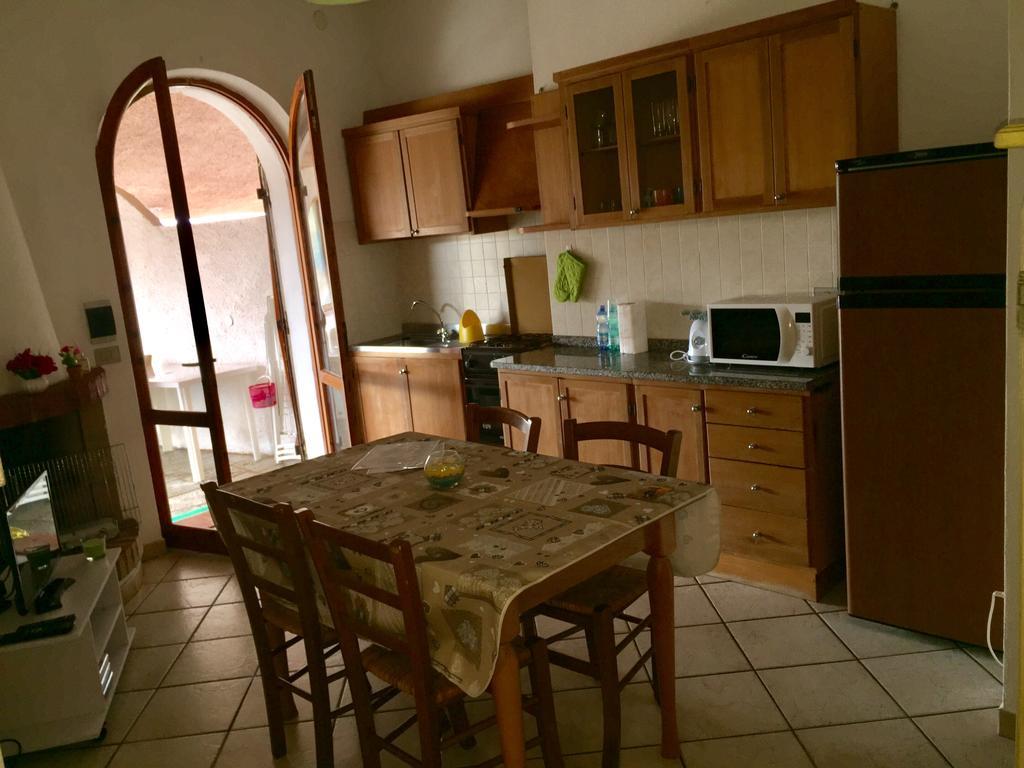 Appartamenti In Villa La Marinedda Изола Роса Екстериор снимка